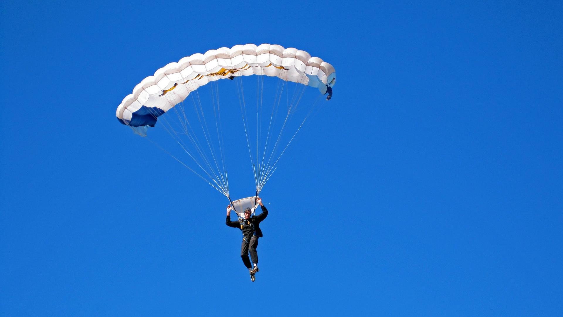 JIU YOU游戏下载平台-英超豪门展现领导力，争夺联赛冠军，英超土豪